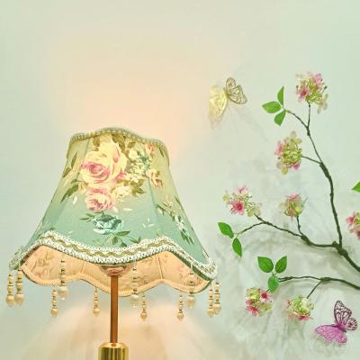 ĐÈN BÀN BẰNG SỨ XANH HỌA TIẾT HOA